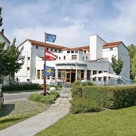 Am Spiegeln Dialog.Hotel.Wien Exterior photo