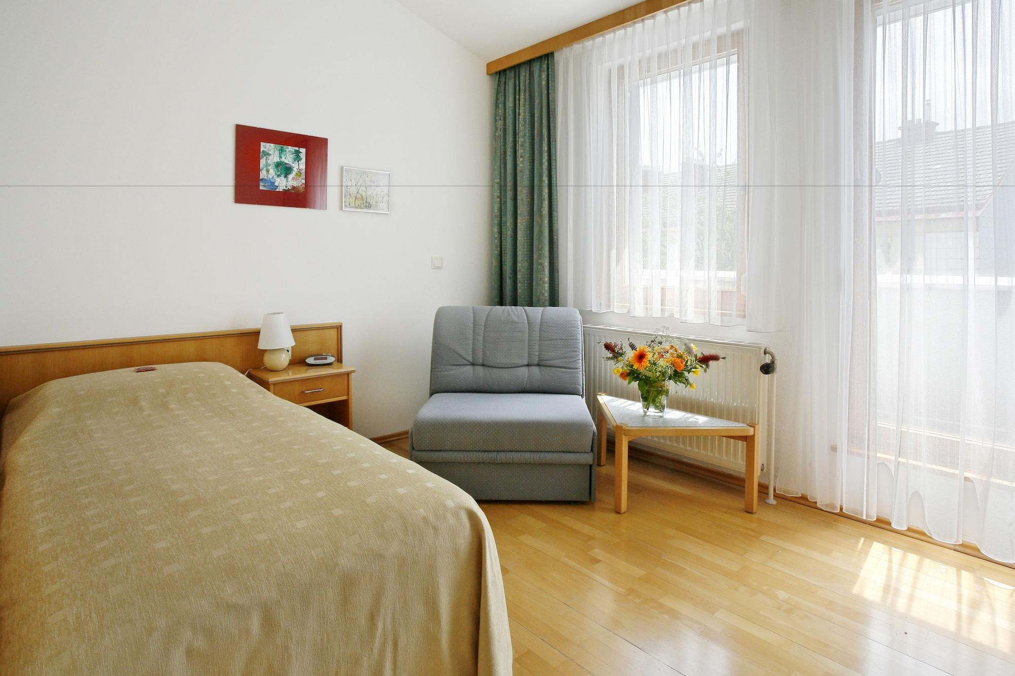 Am Spiegeln Dialog.Hotel.Wien Exterior photo