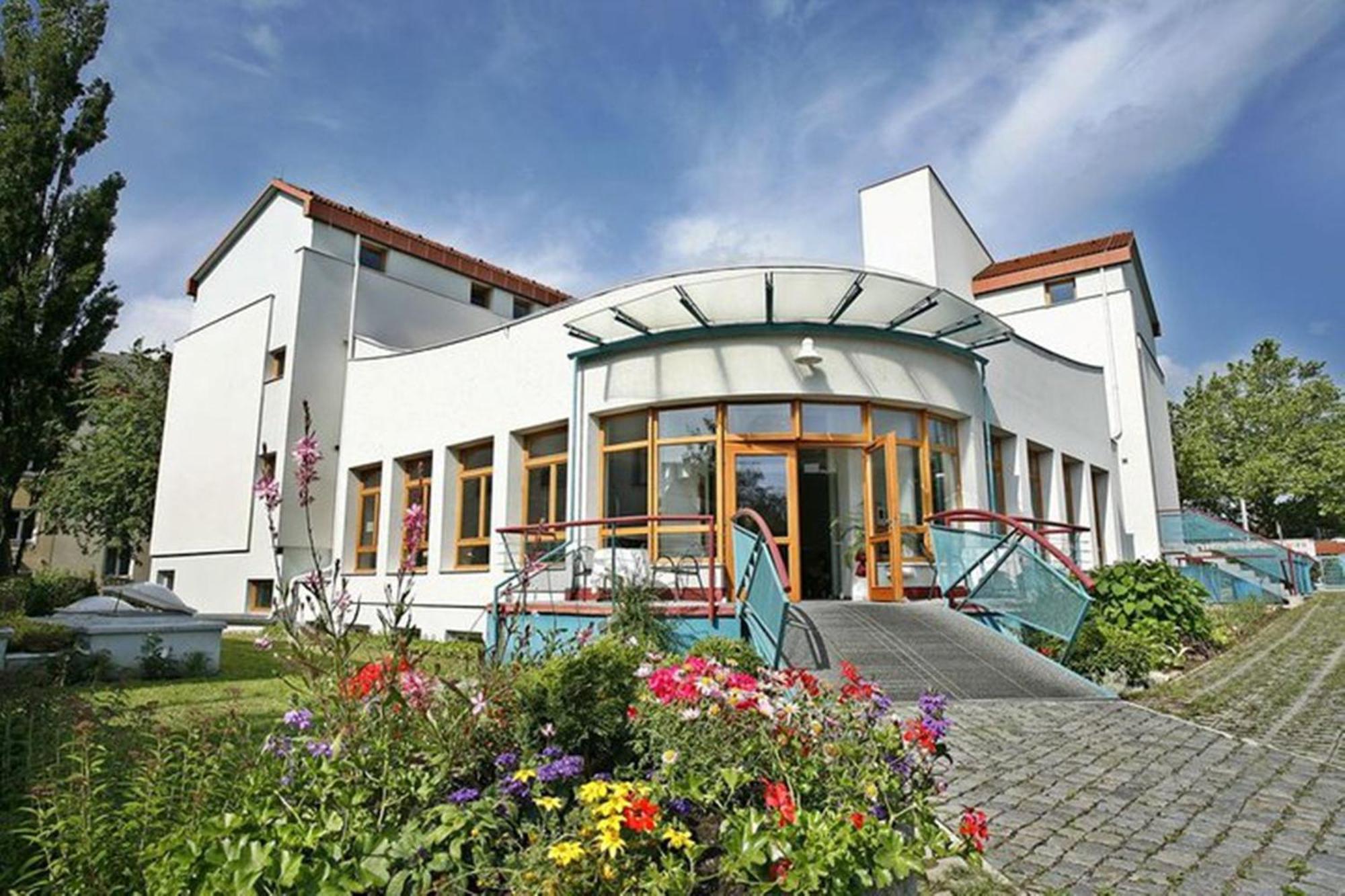 Am Spiegeln Dialog.Hotel.Wien Exterior photo